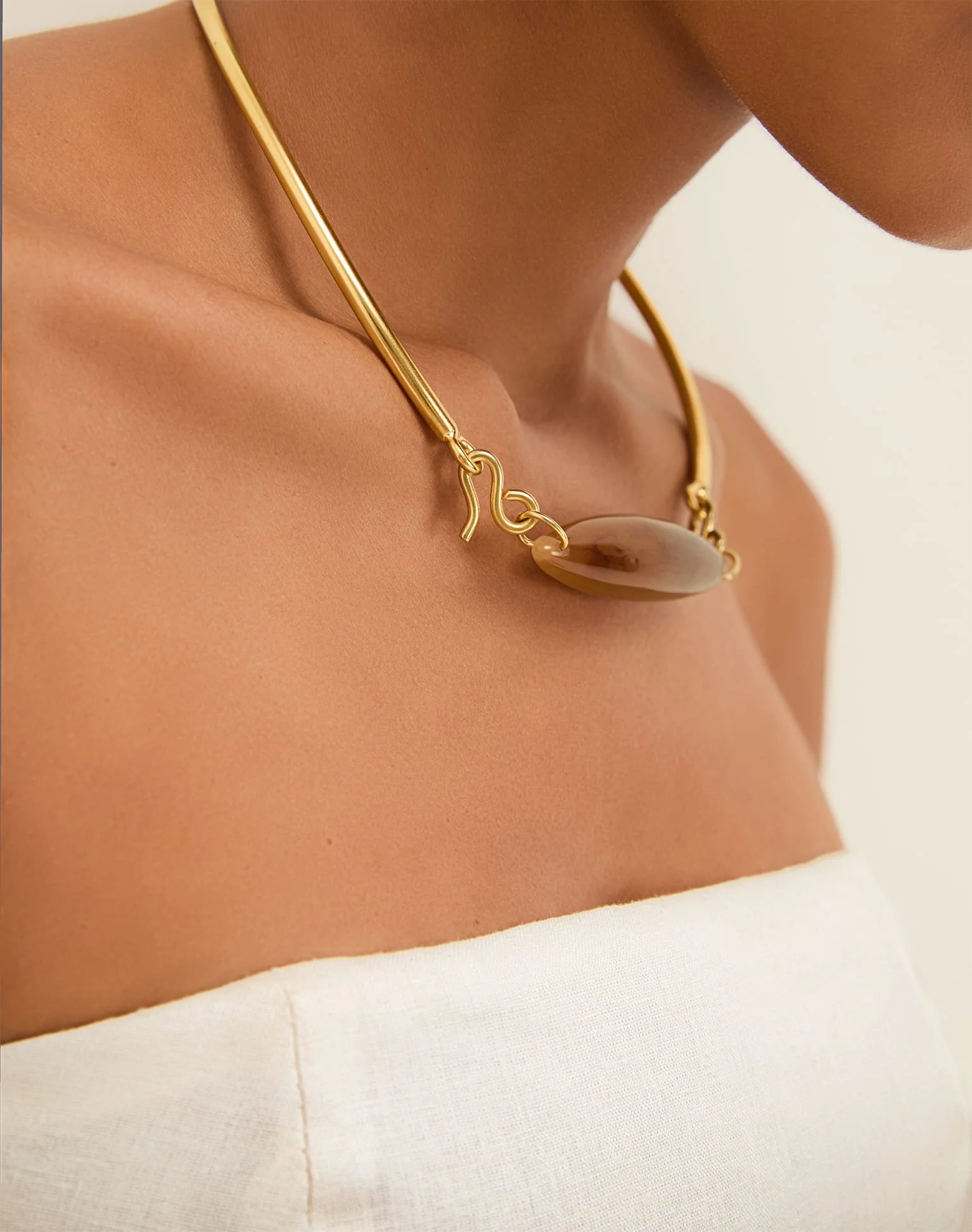 Abby Choker - Brown - Image 3