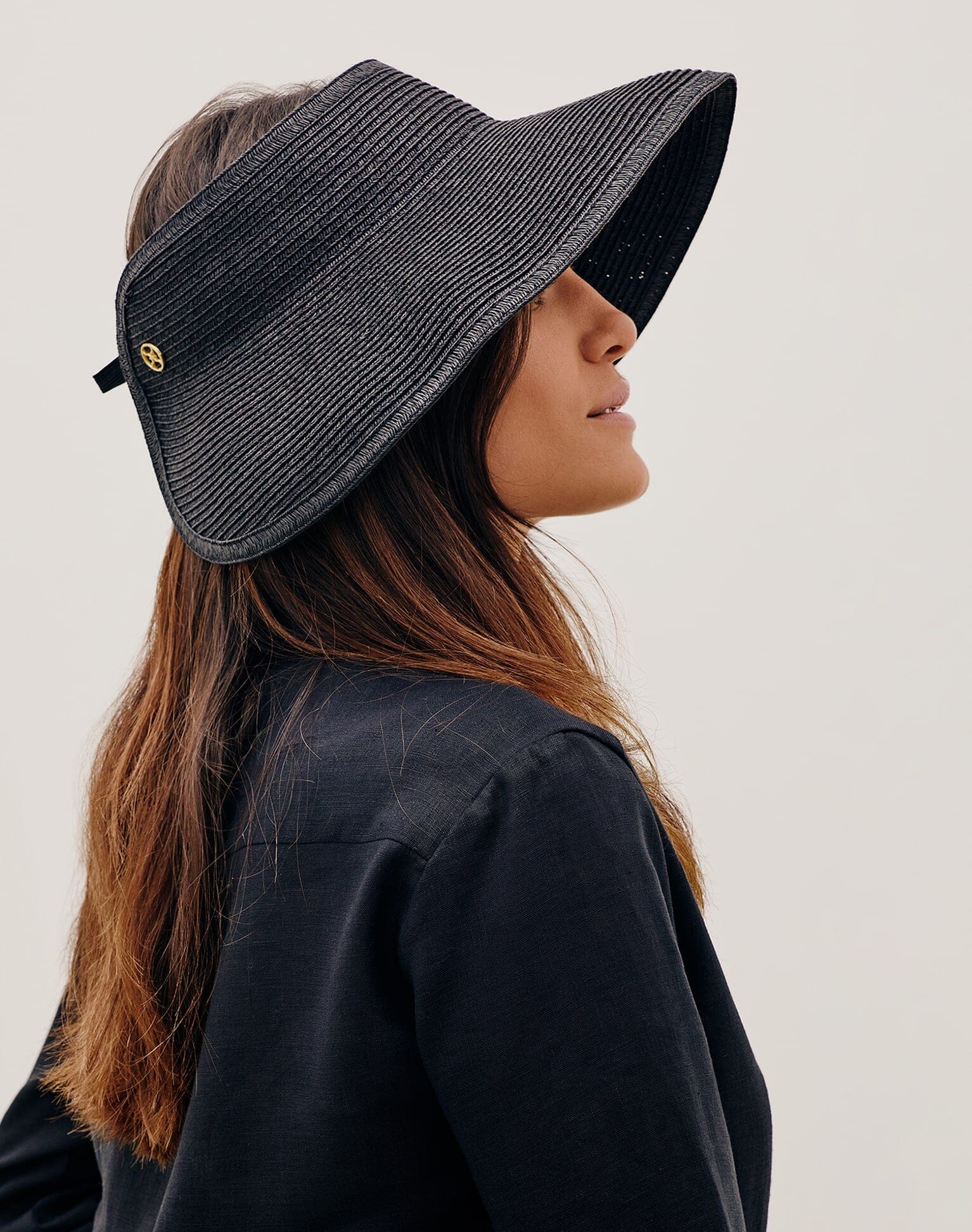 Visor - Black - Image 3